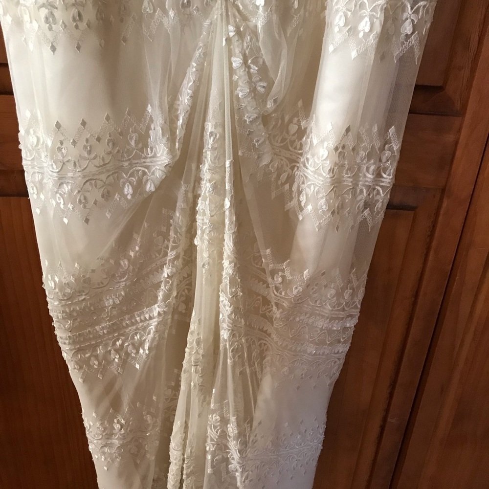 Maggie Sottero spaghetti strap wedding dress - Picture 5 of 7